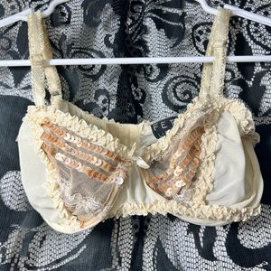 Lip service cream fetish line bra